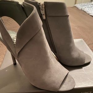 Vince Camuto designer/stylish Swede shoe